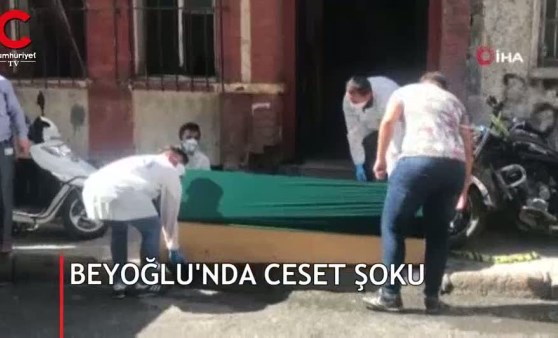 Beyoğlu'nda kötü koku cesedi ortaya çıkardı