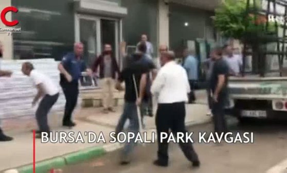 Esnafın sopalı park kavgasından görüntüler