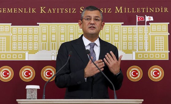 CHP'li Özgür Özel'den Bakan Çavuşoğlu'na 'iktidar' yanıtı