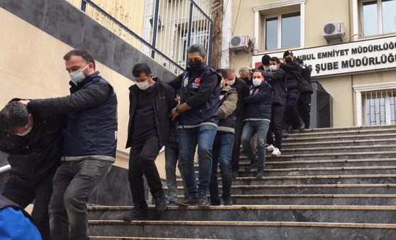 Polis kılığına girip 100 bin liralık soygun yaptılar