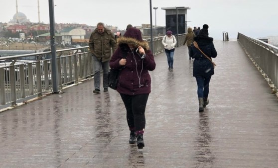 İstanbul’da kar yağışı başladı