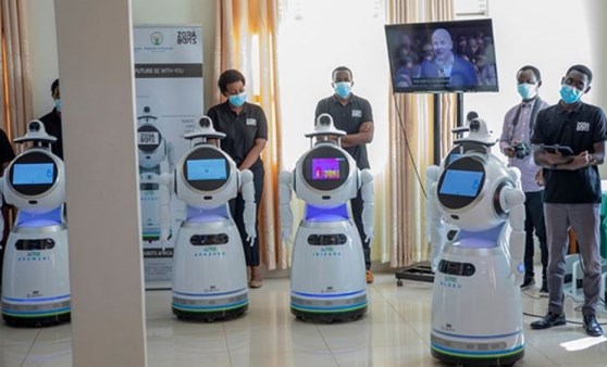 Ruanda'da koronavirüse karşı robotlar devrede