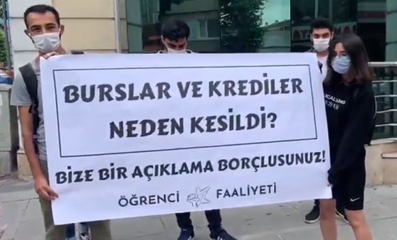 KYK burs ve kredileri kesilen öğrencilerden eylem