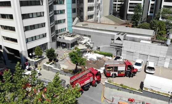 İstanbul'da iş merkezinde patlama