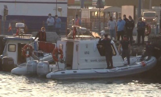 Eminönü sahilinde erkek cesedi bulundu