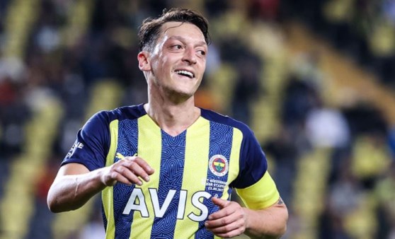 Fenerbahçe'nin yıldızı Mesut Özil, doğum gününe özel açıklamalarda bulundu