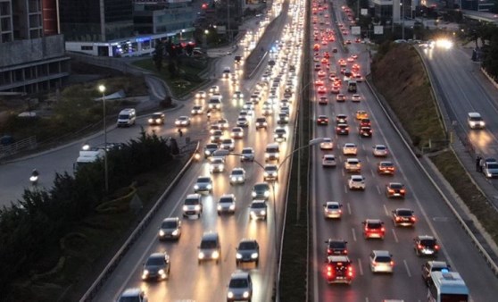 İstanbul'da trafik yoğunluğu yüzde 60’ı buldu