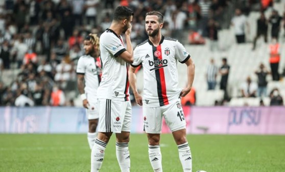 Yıldız oyuncu Miralem Pjanic'e tepki büyüyor