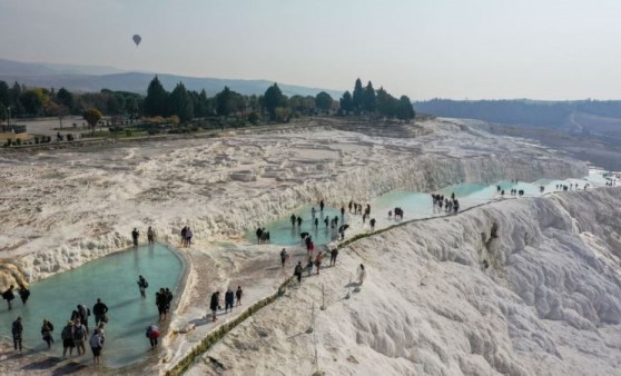 Pamukkale'de sonbahar manzaraları