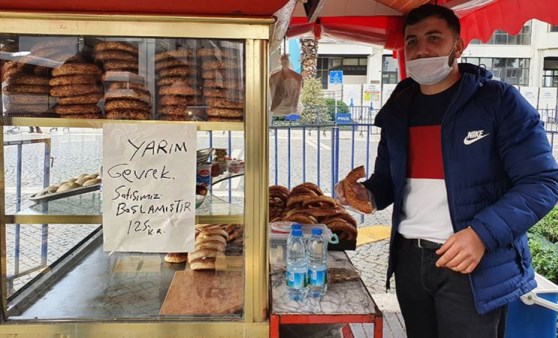 İzmir'de yarım gevrek satışı başladı