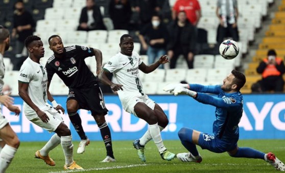 Beşiktaş, Giresunspor'a farklı yenildi! | Beşiktaş 0-4 Giresunspor