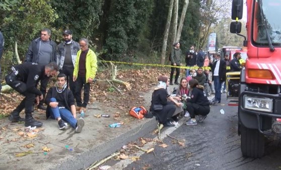 Son dakika... Sarıyer'de yolcu minibüsü kaza yaptı: 1 ölü, 7 yaralı