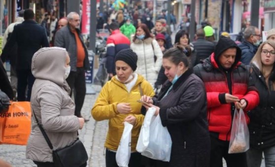 Bulgarlar alışveriş için Edirne’ye akın ediyor: 'Bagajlarımızı dolduruyoruz'