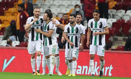 Denizlispor'dan tarihi başarı: Galatasaray'ı penaltılarda elediler