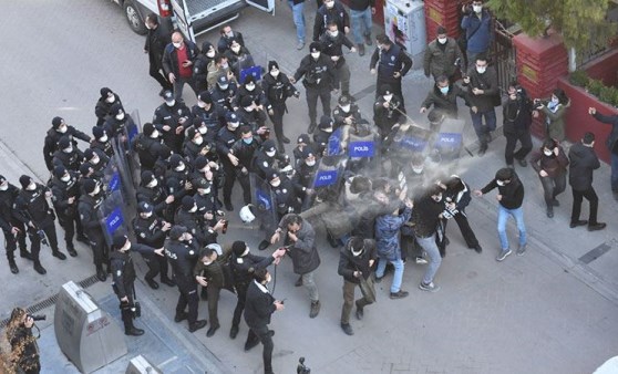 Ankara'da Boğaziçi eylemine polis müdahalesi: 30 yurttaş gözaltına alındı