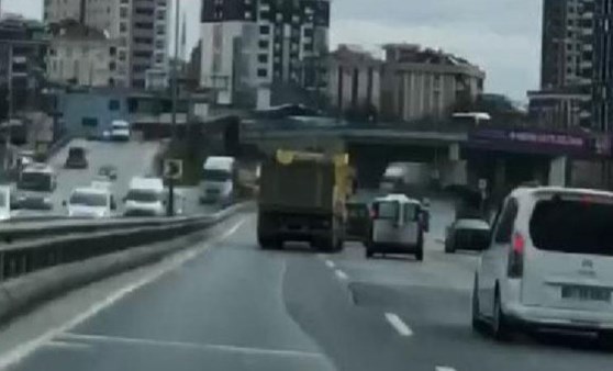 İstanbul trafiğinde skandal görüntüler!