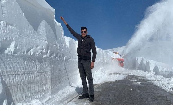 Erzurum’da adam boyu kar