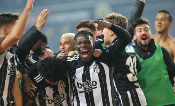 Beşiktaş'ta Larin, Dorukhan, Ljajic ve Josef kart sınırında