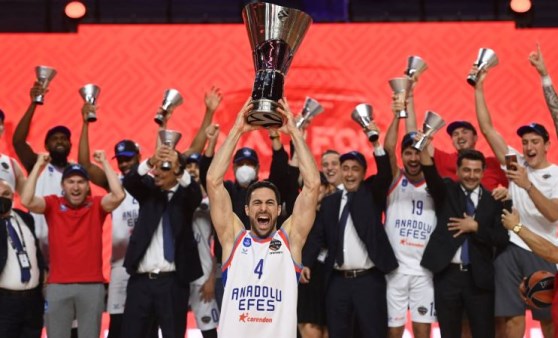 Anadolu Efes, EuroLeague şampiyonu!