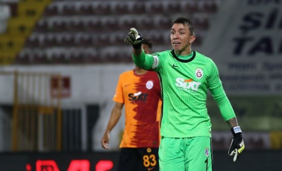 Fernando Muslera Kupa America hakkında endişeli: Oynamak istemiyorum!