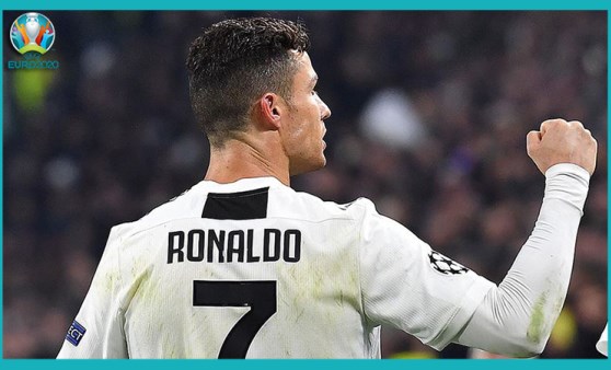 Cristiano Ronaldo, 5 farklı Avrupa Şampiyonası'nda forma giyen ilk oyuncu