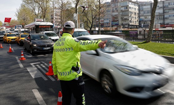 Gözler bir kez daha kabine toplantısında... Pazar kısıtlaması kalkacak mı?