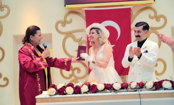 Yasaklar bitti, nikah rekoru kırıldı