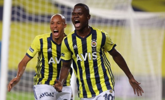 Fenerbahçeli Samatta'ya sürpriz talip