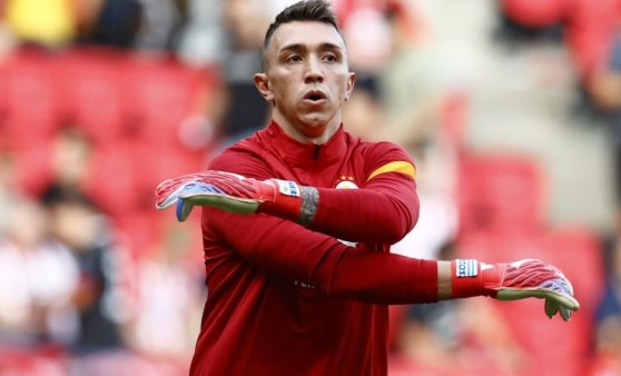 Burak Yılmaz'dan, Fernando Muslera paylaşımı