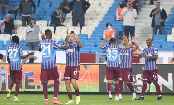 Trabzonspor, Sivasspor'u yenmeyi başardı | 2-1