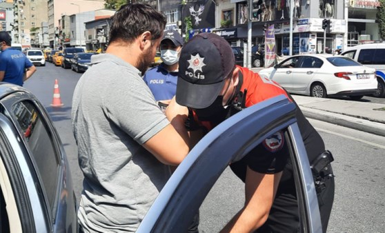 Şişli’de dev asayiş uygulaması: Araçlar didik didik arandı