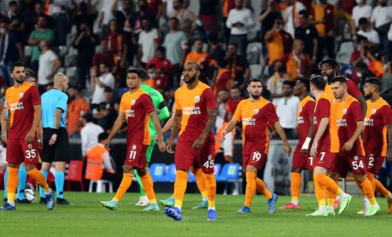 Galatasaray'ın Mısırlı golcüsü Mostafa Mohamed'in adı Fransız kulüpleriyle anılıyor