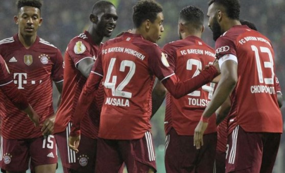 Bayern Münih'ten farklı galibiyet