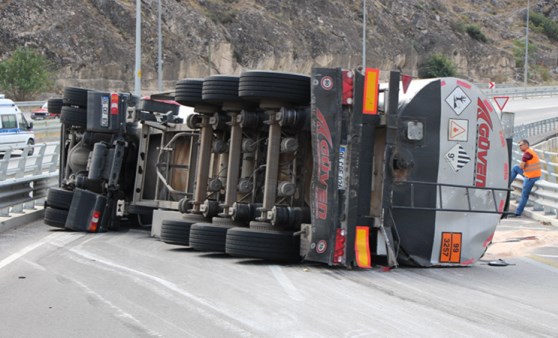 70 metre sürüklenen tankerden burnu bile kanamadan çıktı