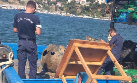 İstanbul Boğazı'ndan mayın çıkarıldı