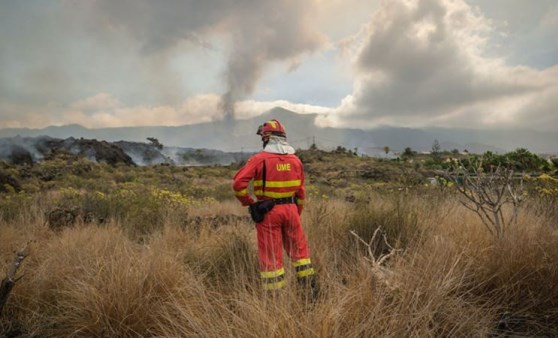 Kanarya Adaları'nda aktif hale gelen yanardağda patlamaların şiddeti arttı