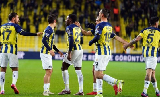 Fenerbahçe, Altay karşısında moral buldu! Fenerbahçe 2-1 Altay