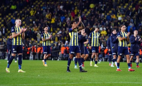 Fenerbahçe geçen sezonun gerisinde