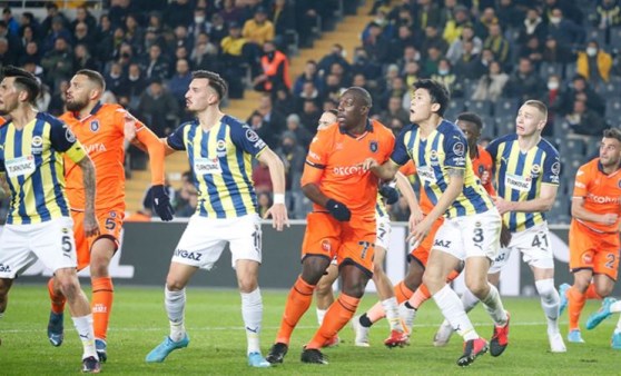 Fenerbahçe, evinde mağlup! Fenerbahçe 0-1 Medipol Başakşehir