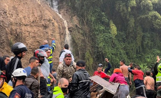 Kolombiya’da toprak kayması: 14 ölü, 35 yaralı