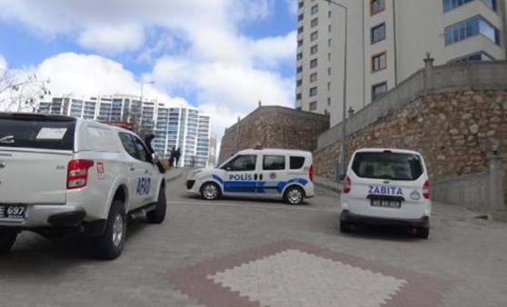 12 katlı binada 'çatlak' tedirginliği (13 Mart 2022) (Video Haber)