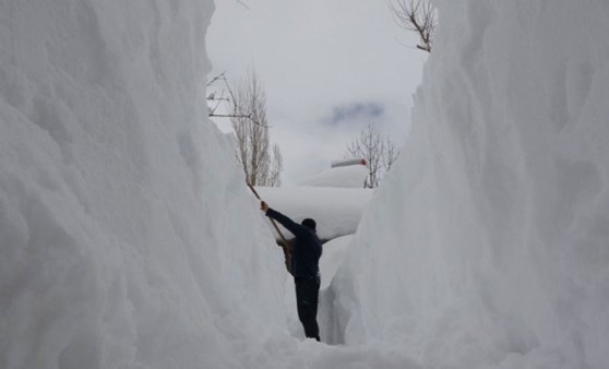 Bitlis’e kar kalınlığı 9 metreye yaklaştı