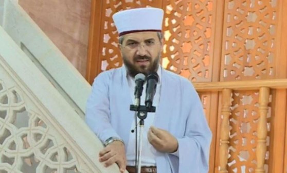 Diyanet'in kovduğu İhsan Şenocak: 'Uçakta yanınızdaki adam içki içerse, içme diyeceksiniz'