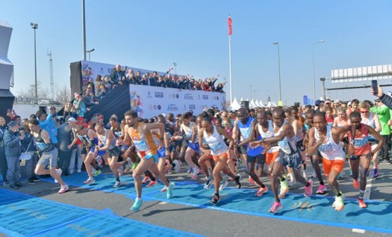 N Kolay 17. İstanbul Yarı Maratonu koşuldu