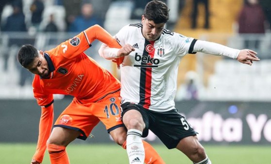 4 gollü maçta kazanan yok! Beşiktaş 2-2 Başakşehir