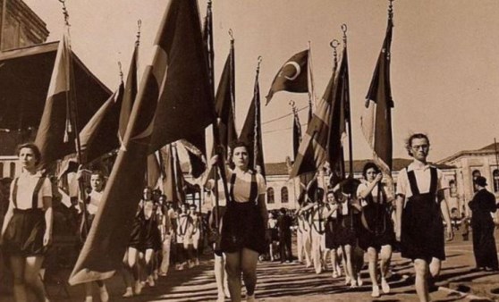 19 Mayıs Atatürk'ü Anma, Gençlik ve Spor Bayramı tarih boyu gazete manşetlerinde nasıl kutlandı?