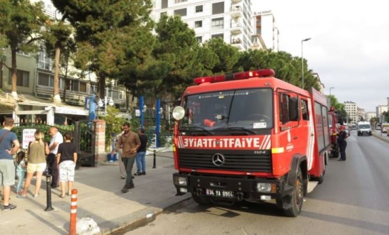 Kadıköy'de restoranda yangın