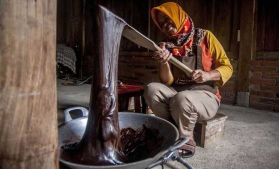 Endonezya'da el yapımı çikolatalarıyla ünlü bir köy