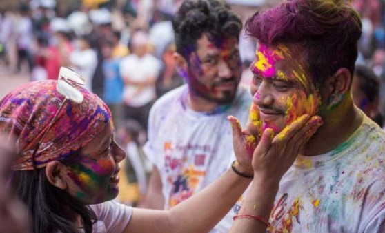 Nepal'deki Holi Festivali'nden renkli görüntüler