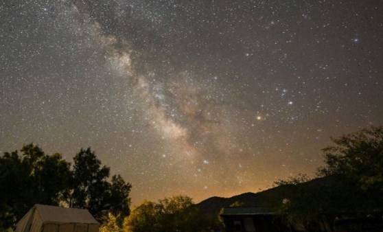 Ölüm Vadisi'nde Lyrids Meteor Yağmuru görüntülendi